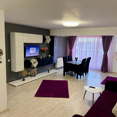 Airport Apartment 70 Squared Meters Otopeni Exteriör bild