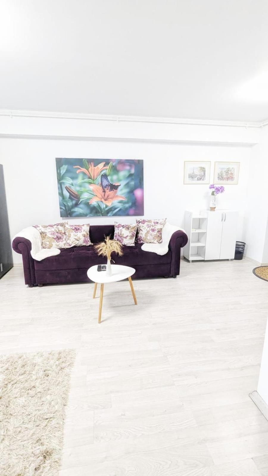 Airport Apartment 70 Squared Meters Otopeni Exteriör bild
